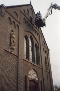 Huisseling.nl; Kerkgeschiedenis 638-2000